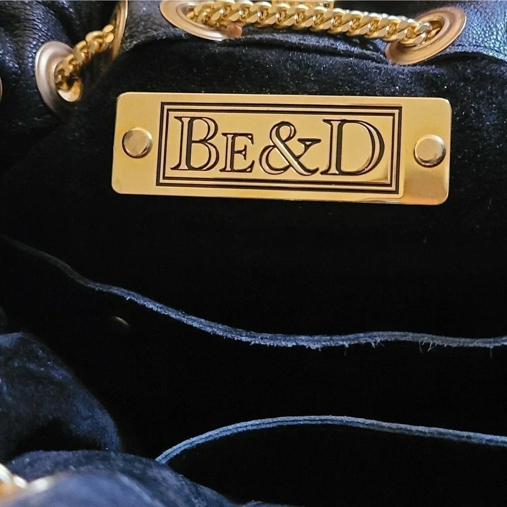 WOMEN'S Be & D HOBO SHOULDER BAG BLACK LEATHER WITH RUFFLES AND CHAIN MADE USA
